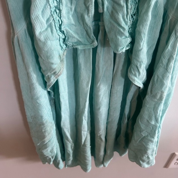 VICI dolls high low mint green ruffle button down shirt blouse - Picture 5 of 6